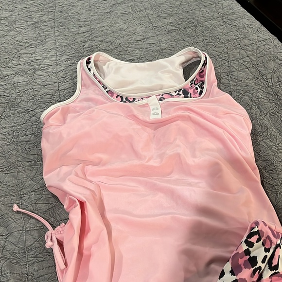 Womens tankini set. Gently used. XXL. Pink leopard. Swim short bottoms . - Picture 2 of 4